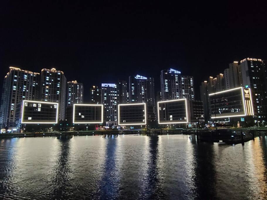 Apartment The Castle Ocean Marina Double Yeosu